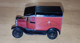 Modellino d'epoca furgone Ford Model T