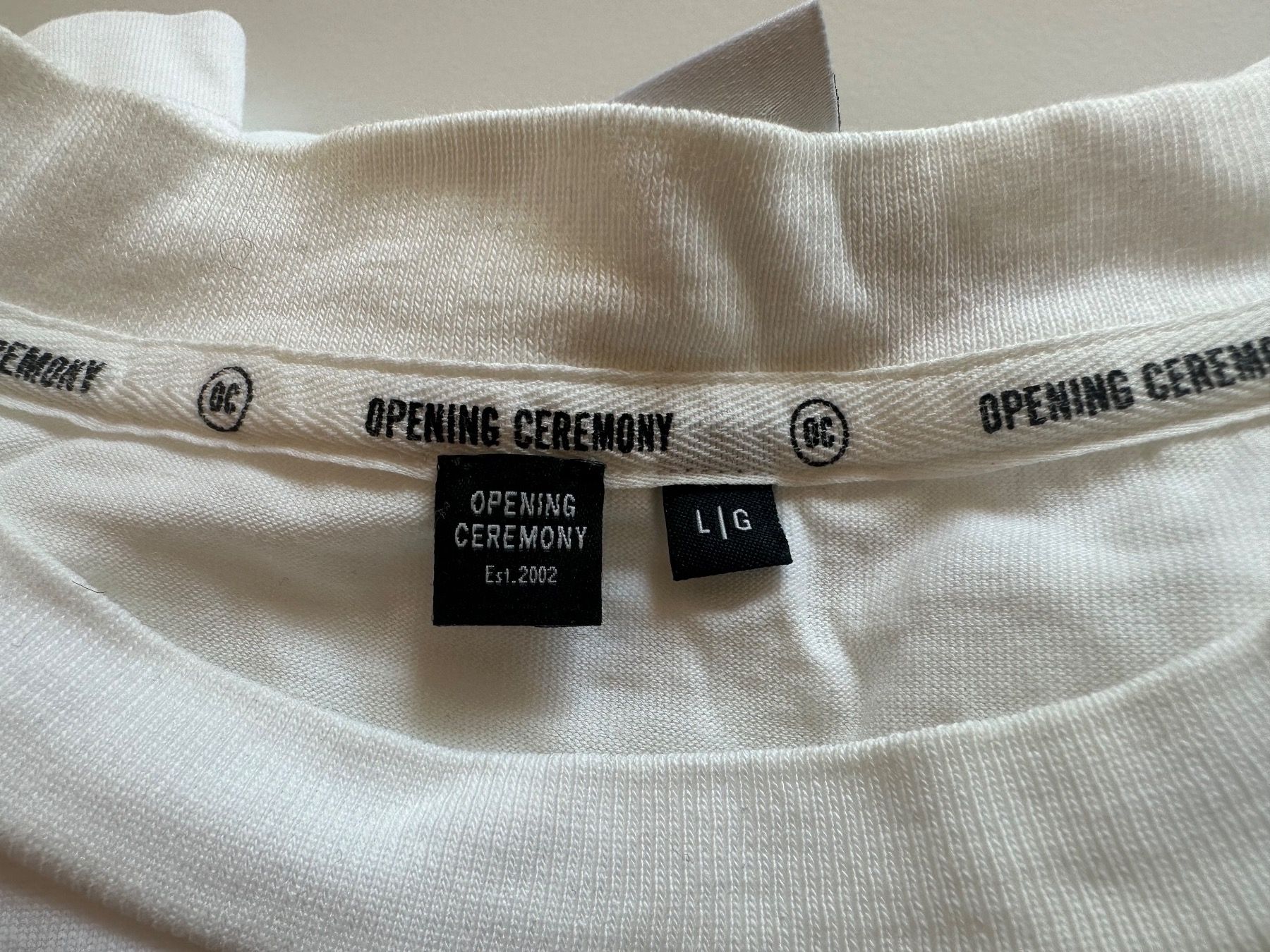 T-Shirts: Opening Ceremony Shirt in Grösse L – Gebraucht aus Attiswil von Cheech3072 2