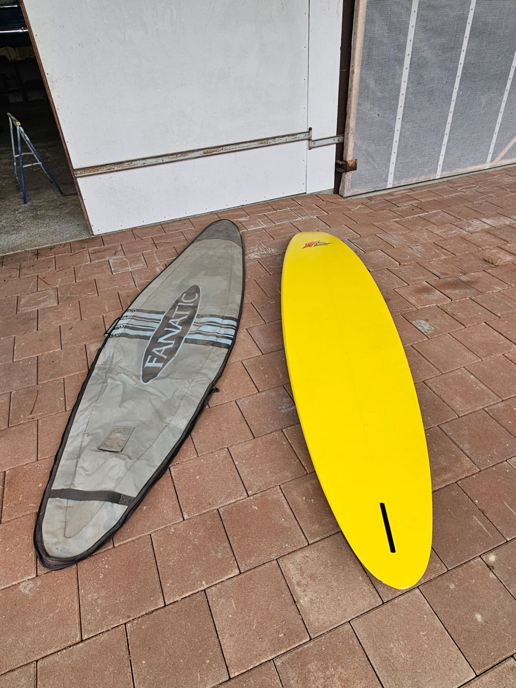 Tavole da surf e di nuoto: F2 Axxis 273 – Usato da Kallnach venduto da Aircooler 2
