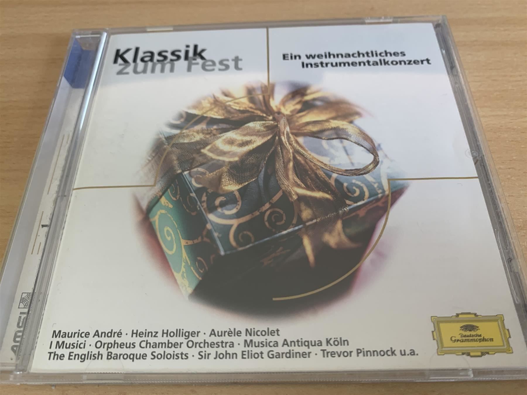 CD: Klassik Zum Fest – Usato da Rikon im Tösstal venduto da Alpenmutz