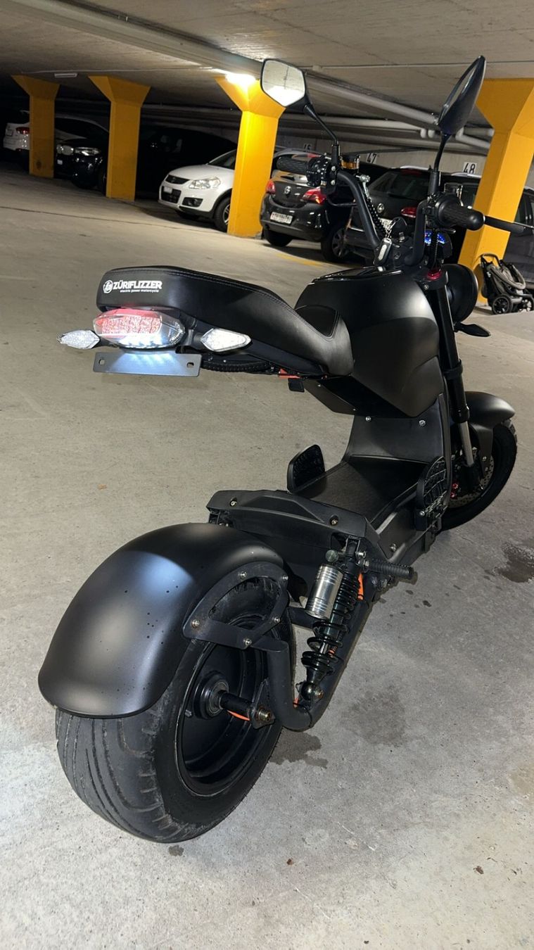 Züriflizzer Veicoli elettrici: Züriflizzer City Max RS Pro – Usato da Winterthur venduto da Godummu 3