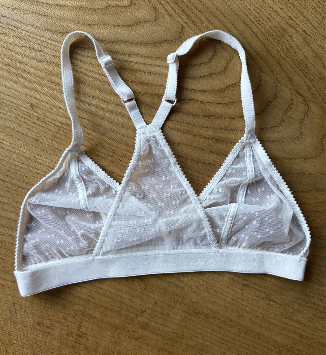Autres dessous: Bralette DIM weiss mit Muster Grösse S – D'occasion à Siebnen par koschitoschi 2