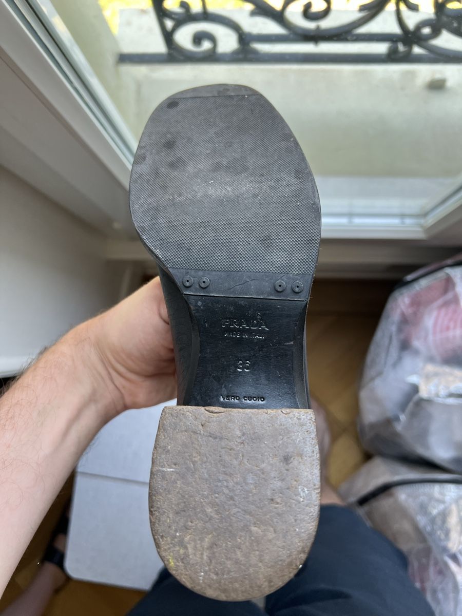 Prada Damenschuhe: Bottes en cuir Prada taille 46 – Gebraucht aus Lausanne von Papi_Turlup 5