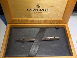 Kugelschreiber Caran d'Ache Varius IVANHOE versilbert