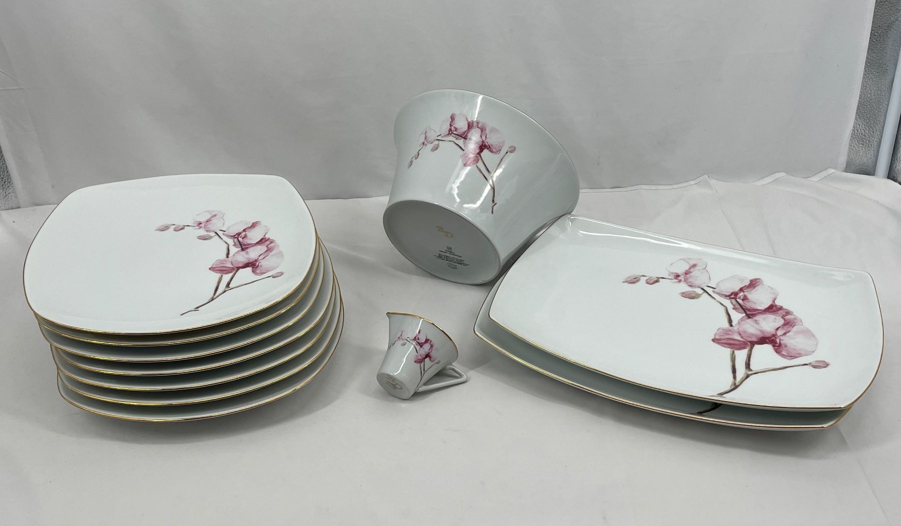 Set di piatti: LIMOGES set de vaisselle – Usato da Lausanne venduto da PlusValue_Lausanne 1