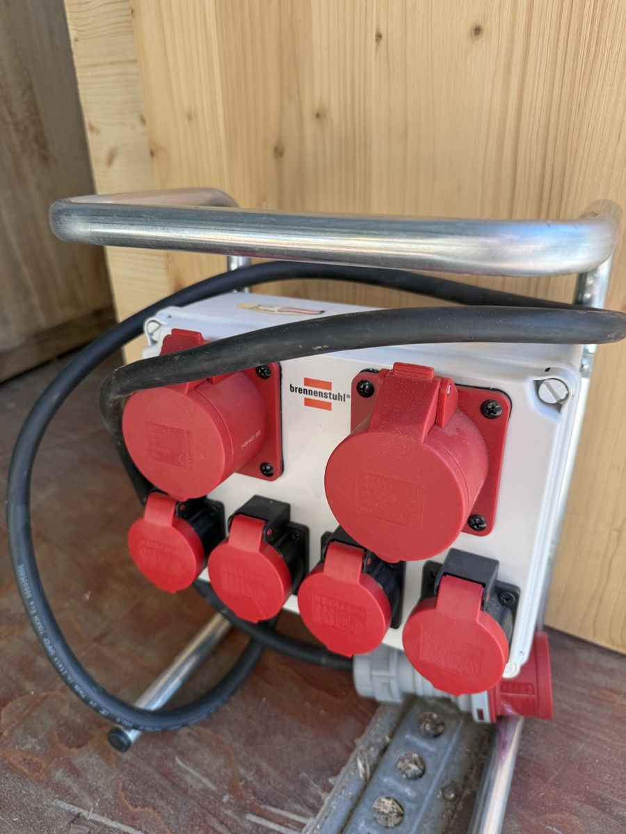 Electrotechnique: Baustromverteiler 16A – D'occasion à St. Margrethen SG par hun_7kc9