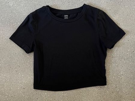 bauchfreies T-Shirt