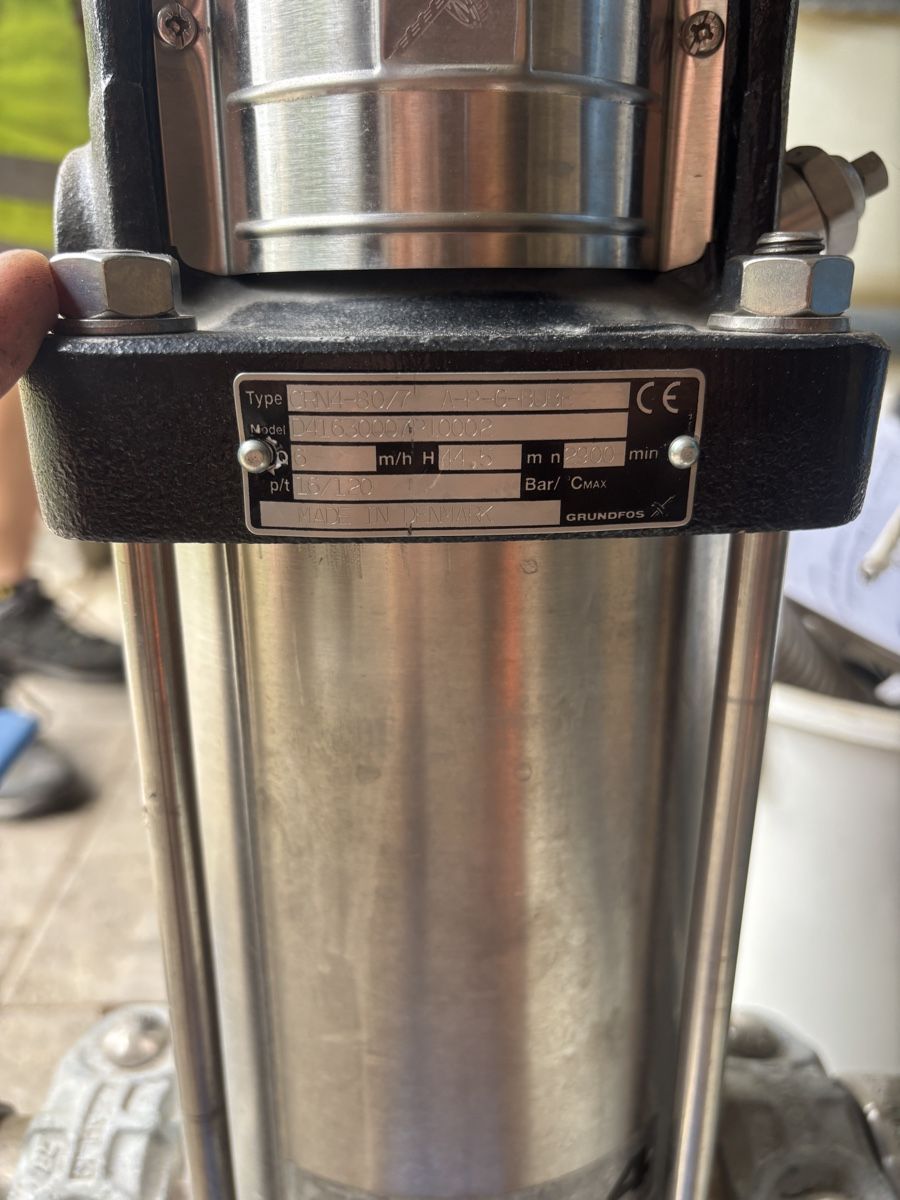 Grundfos Pompes et pièces: Druckerhöhungsanlage - Grundfos – D'occasion à Niederbüren par and_7gwl 4