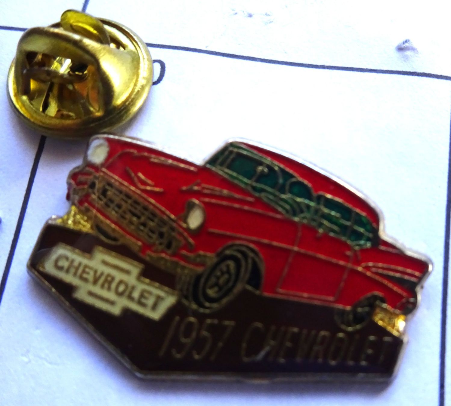 Placchette & Badge: Pin CHEVROLET  1957 – Usato da Utzenstorf venduto da BUtter81