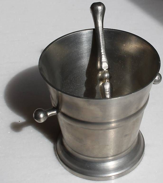 Altro per cucinare: Antiker Mörser mit Stößel ca 1930 – Usato da Schaffhausen venduto da akiraxyz