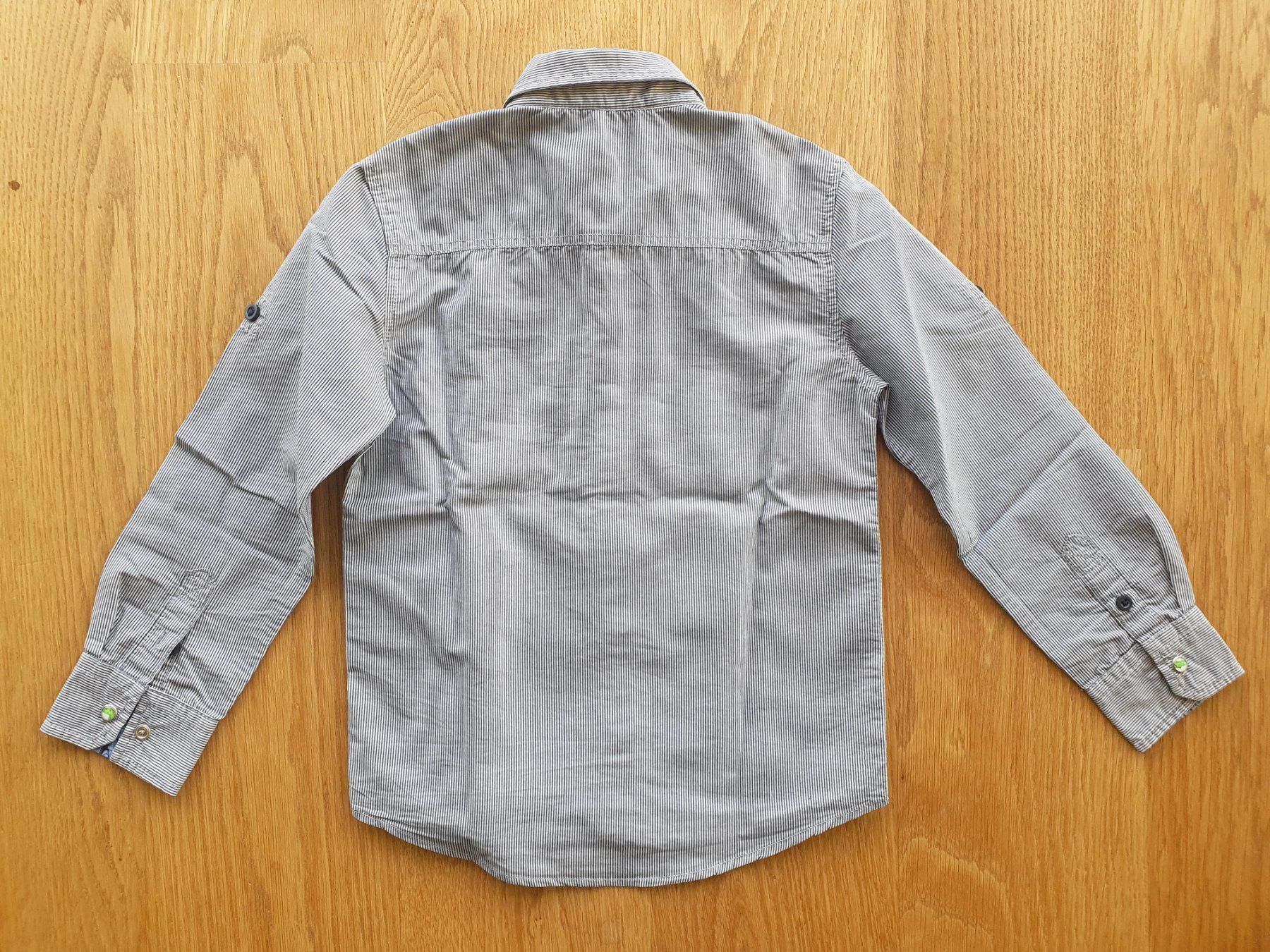 Camicie, T-shirt & Polo: NEU Hemd Gr. 110 – Nuovo e nell'imballaggio originale da Villars-sur-Glâne venduto da richardette 1