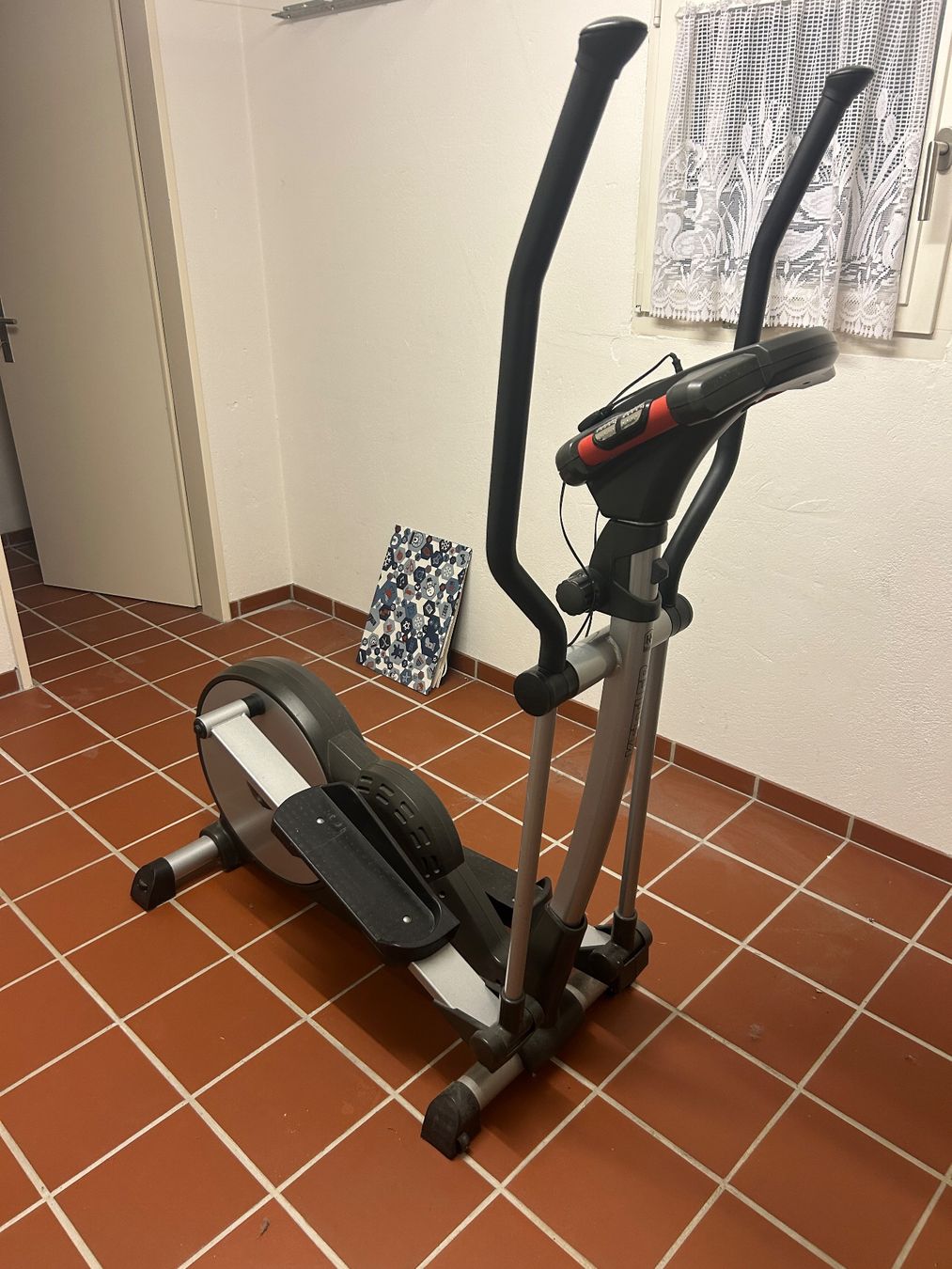 Vélos d'appartement: Heimtrainer Kettler Crosstrainer gebraucht – D'occasion à Oberwil-Lieli par Panda-Baer 3