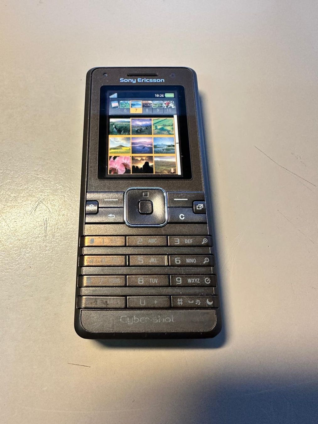 Ericsson Telefoni cellulari / Smartphones: Sony Ericsson K770i – Usato da Thörishaus venduto da zimtfein