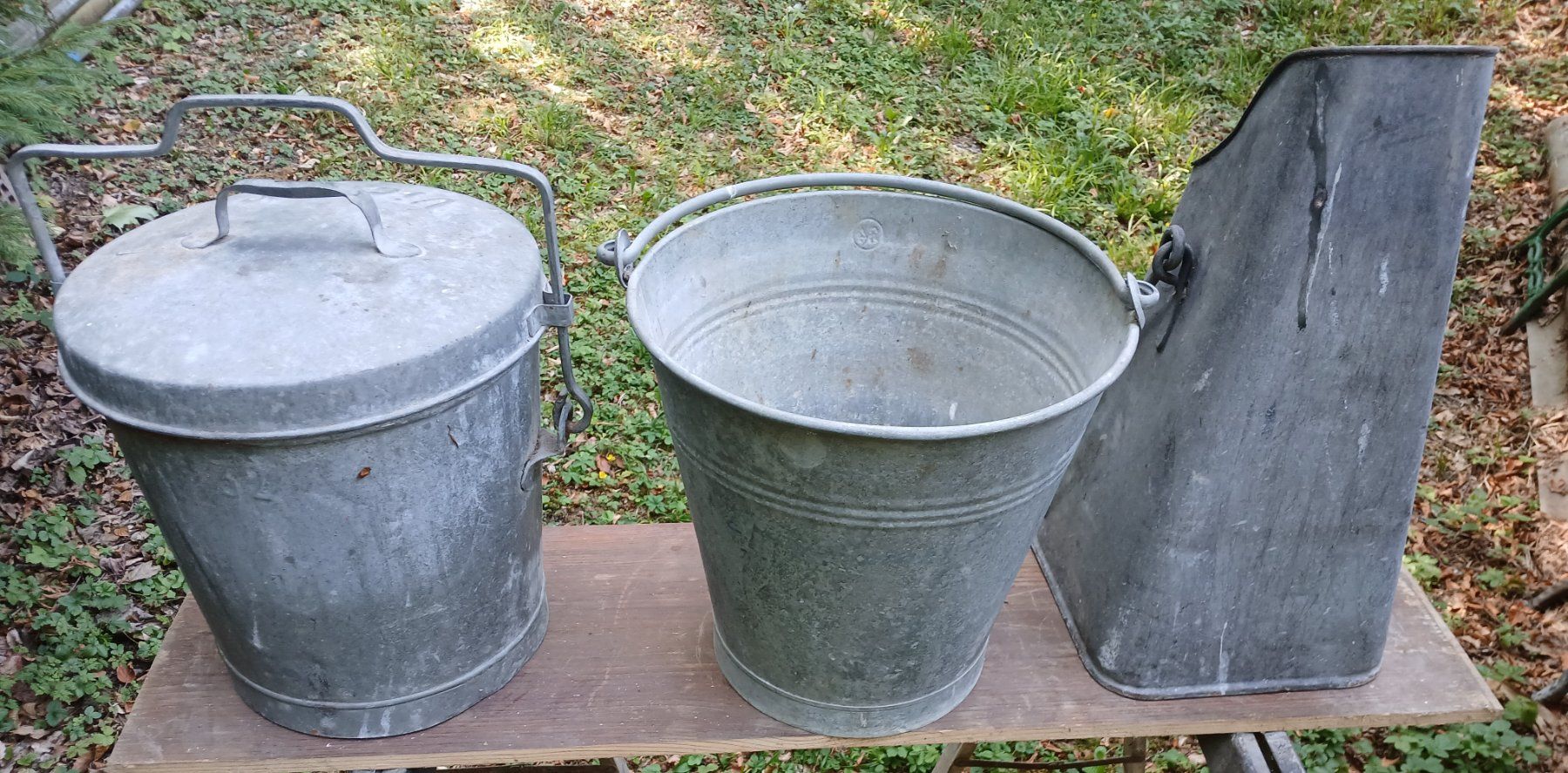 Sonstiges für Haushalt & Wohnen: div. Zinkeimer, u.a. Eimer mit Deckel und Kohleneimer – Gebraucht aus Bilten von Archiv55 1