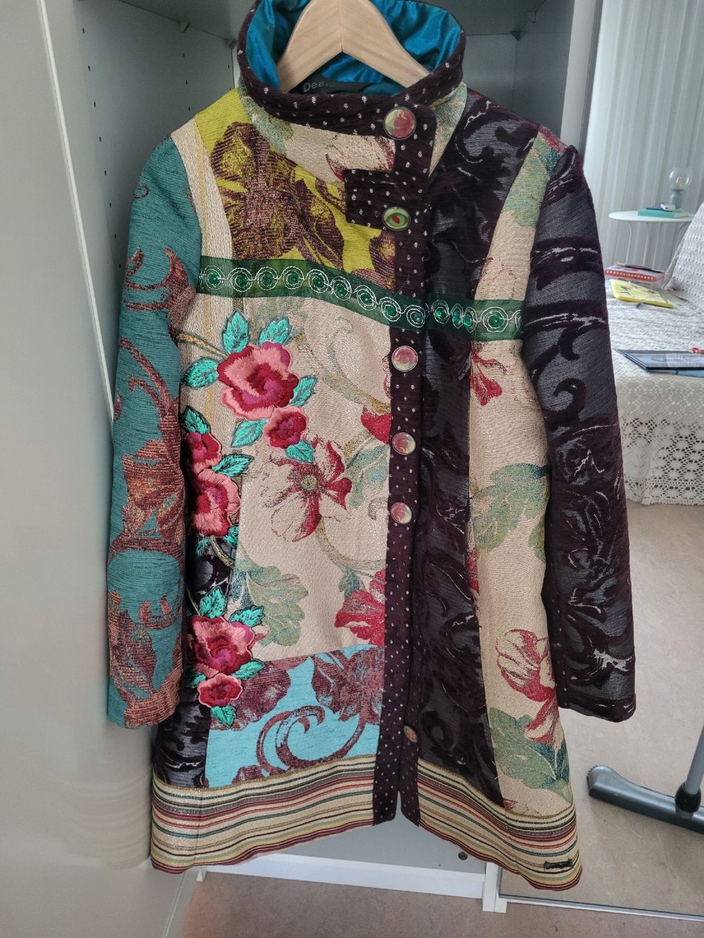 Desigual Cappotti: DESIGUAL Mantel – Usato da Muenchenbuchsee venduto da nazzarina72