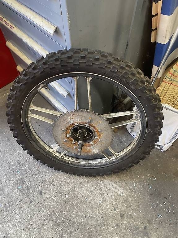 Ciclomotori: Cross Pneu 17 Zoll – Usato da Winterthur venduto da Nino_155qv 2