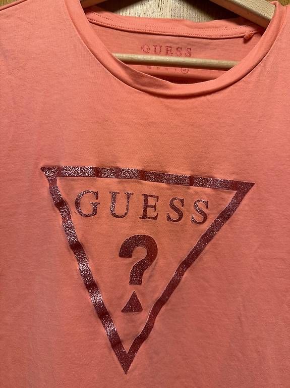 T-Shirts: Guess Shirt XL – Gebraucht aus Widen von Miri-Kiri 1