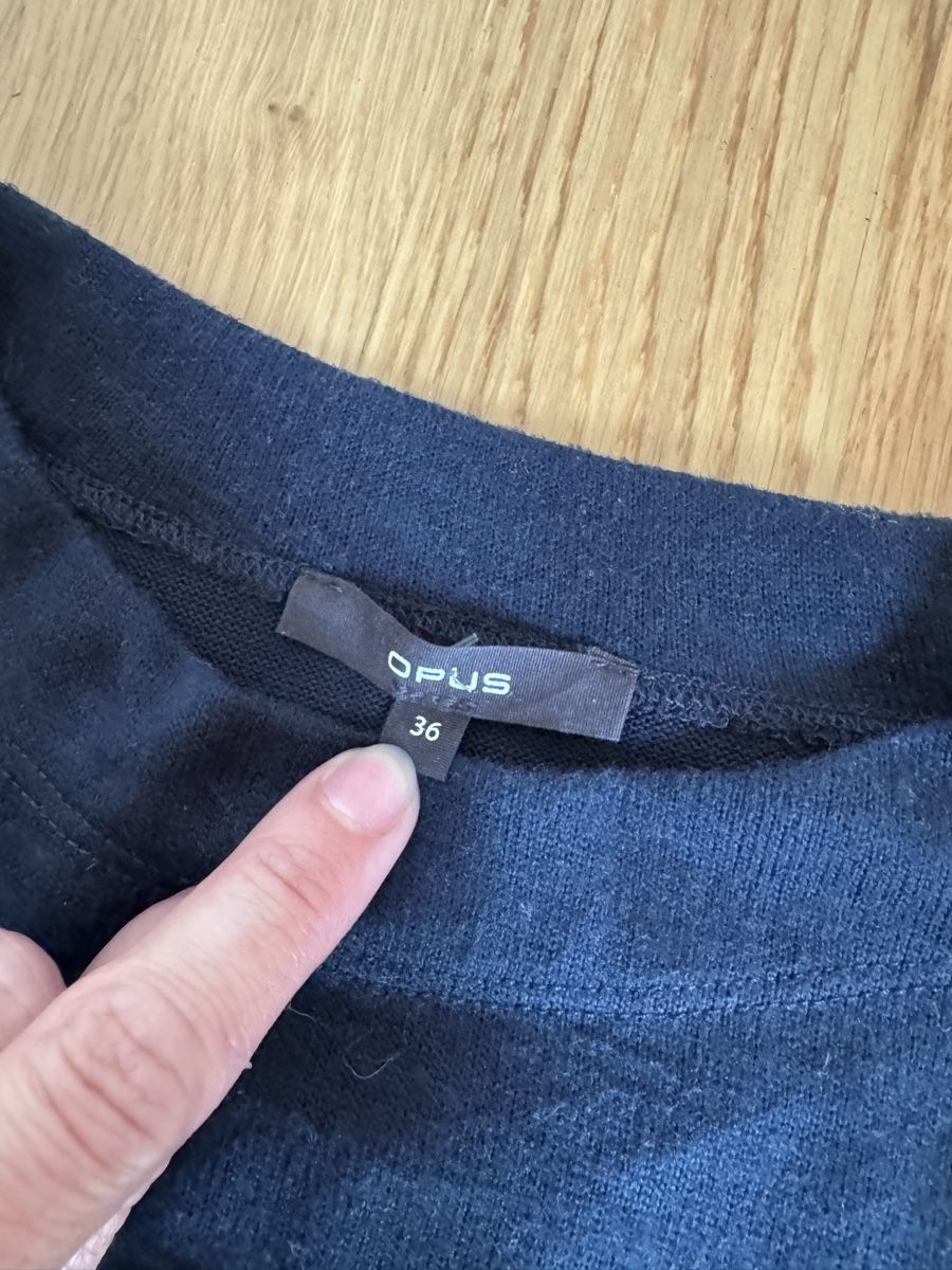 Opus Maglioni & Felpe: Damen Pullover Opus Grösse 36 dunkelblau top Zustand – Nuovo (secondo la descrizione) da Zürich venduto da wtpooh 2