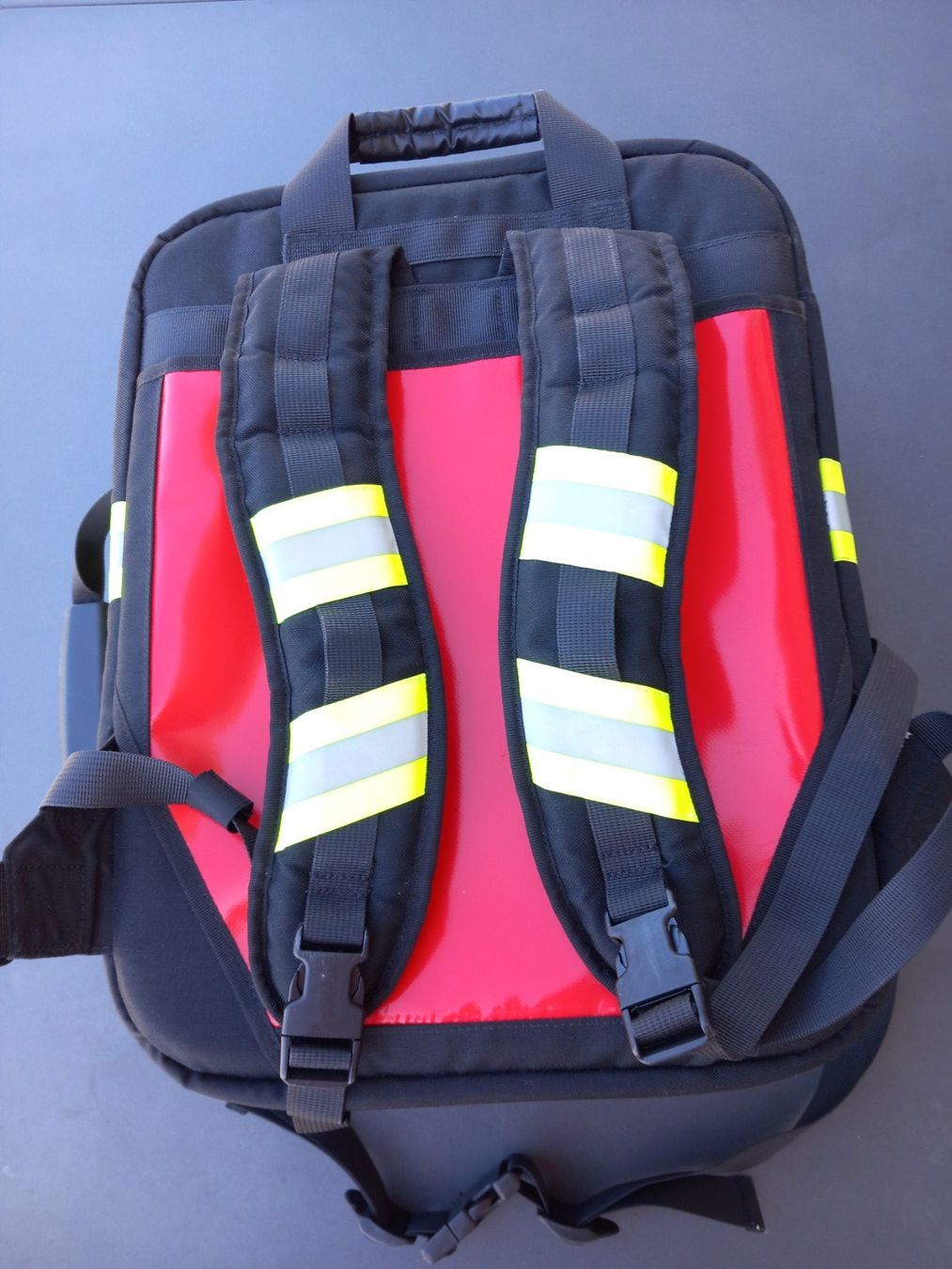 Zaini: Stavanger Compact 1. Hilfe Rucksack Rettungsrucksack – Usato da Oensingen venduto da SpiPhEg46 1