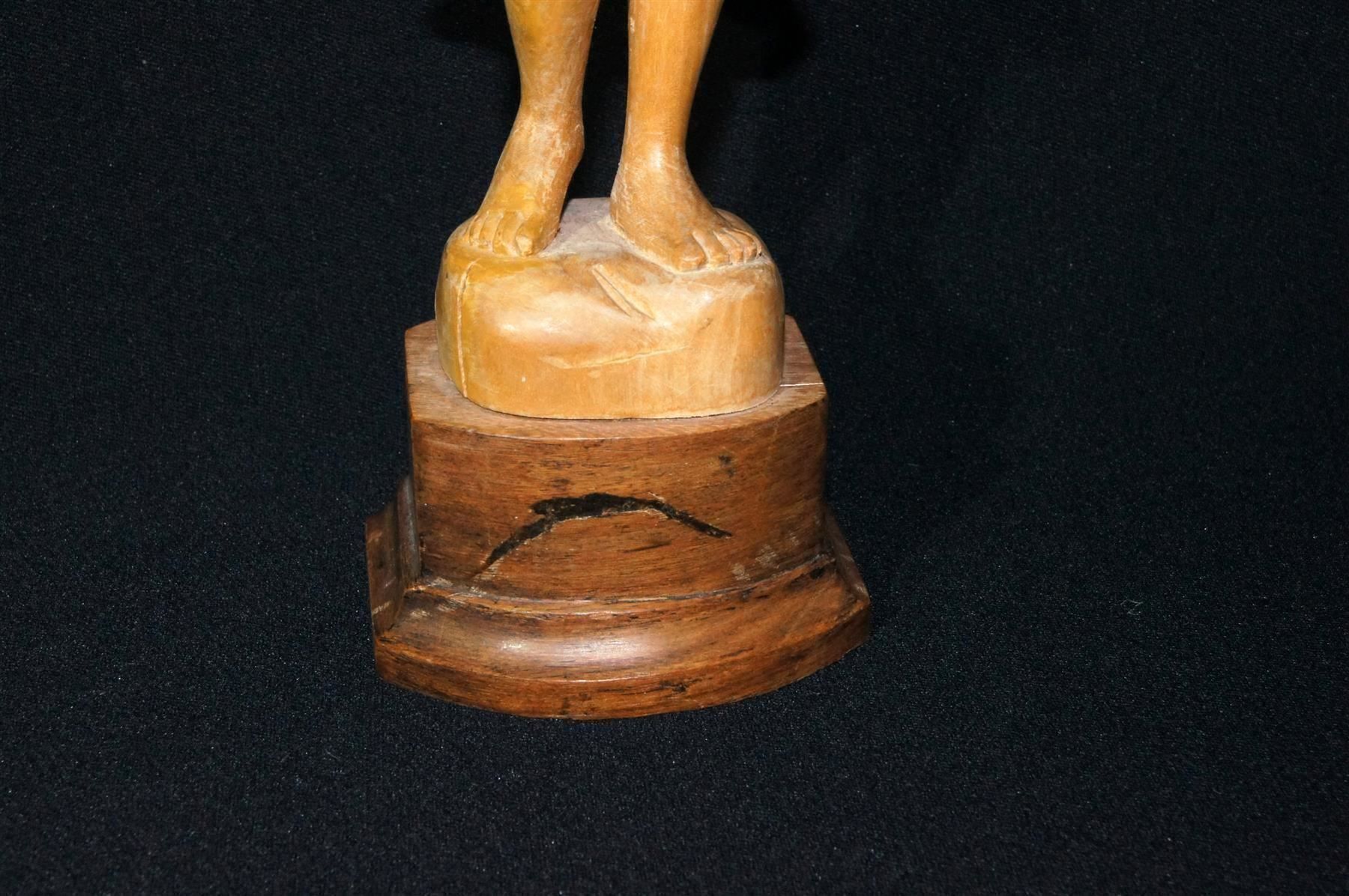 Statuette: Bäuerin mit Getreidebündel und Sichel – Usato da Geroldswil venduto da ARTEFACTO 2