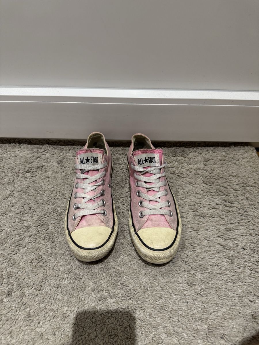 Converse Scarpe da uomo: Pink Converse All Star Schuh – Usato da Volketswil venduto da Jan.17 2