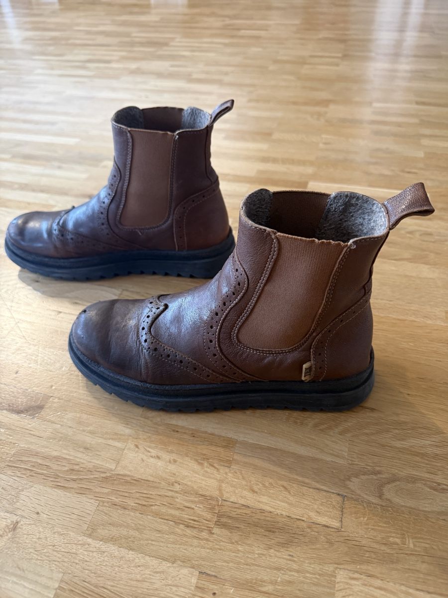Scarpe per ragazze: Mädchen Lederstiefeletten – Usato da Zürich venduto da Sven1968 2
