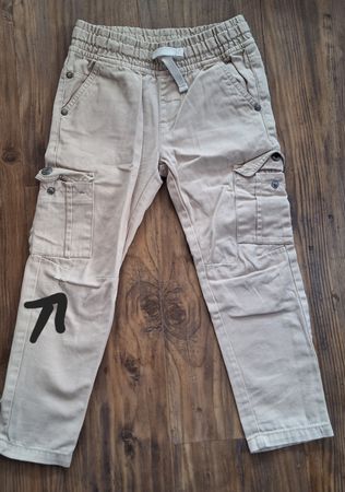 Coole Kinder Cargo Hose Beige Gr. 104 mit kleinem Mangel
