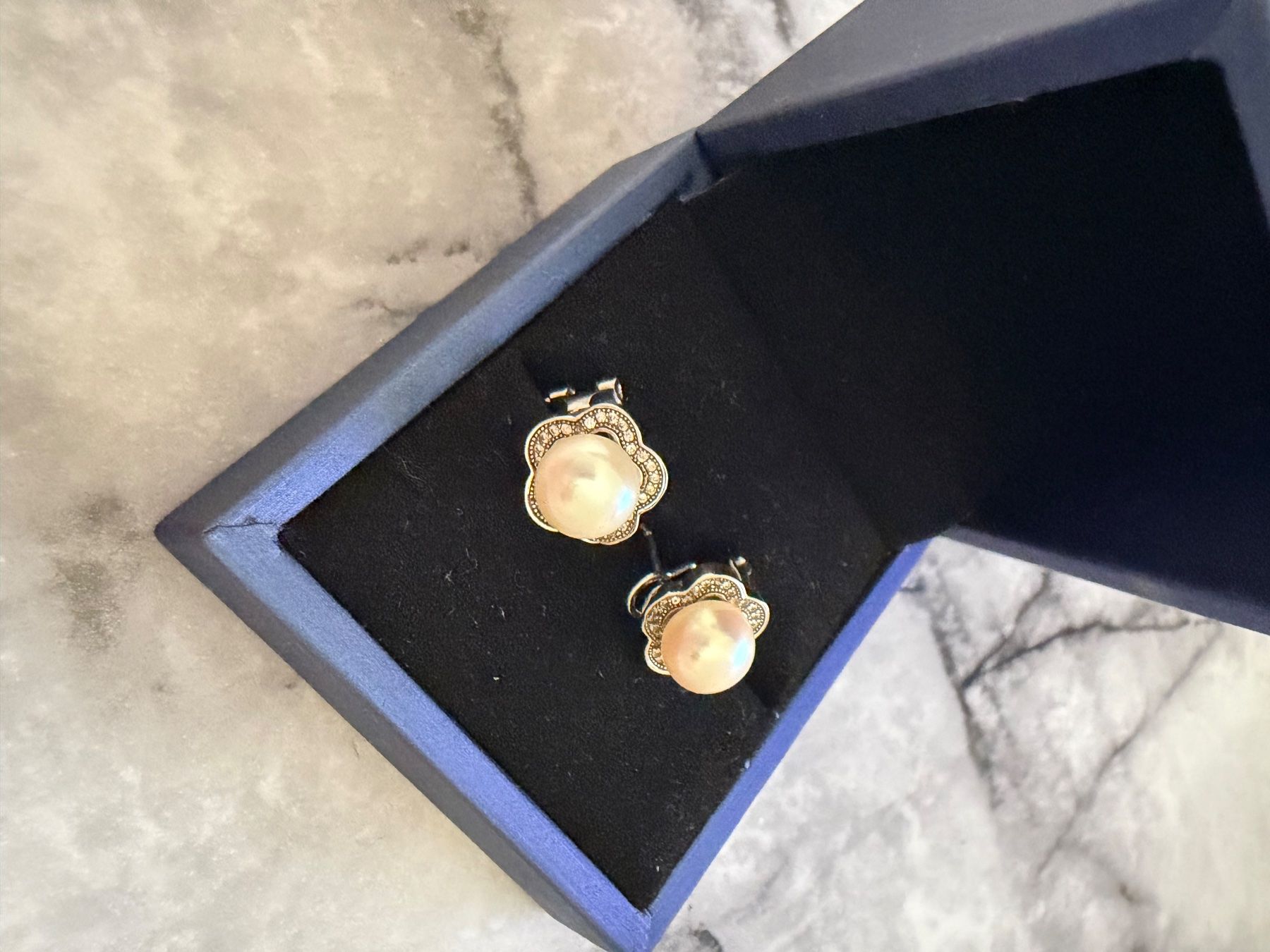 : Natural white pearl earrings – Usato da Zürich venduto da ghe_k58z