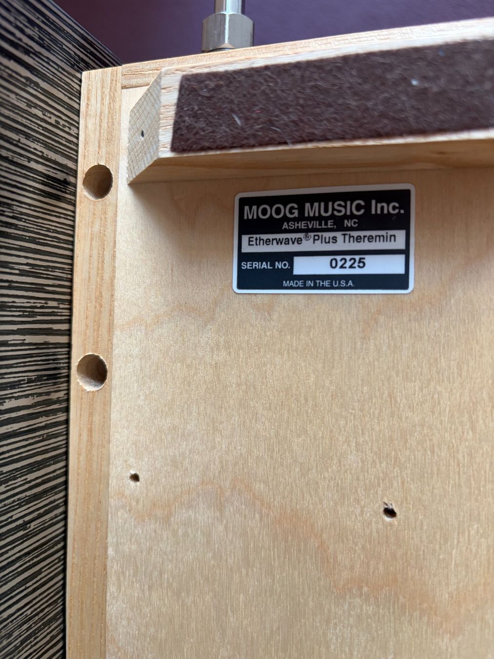 Moog Strumenti musicali: Moog Etherwave Plus Theremin Instrument Holz – Usato da Boll venduto da Andre078 3