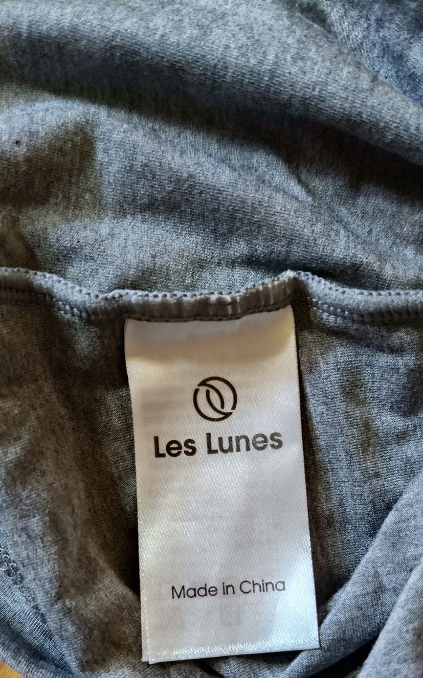Maglioni & Felpe: Rollkragenpullover Les Lunes Gr. XS – Usato da Brütten venduto da DemitemBus 1