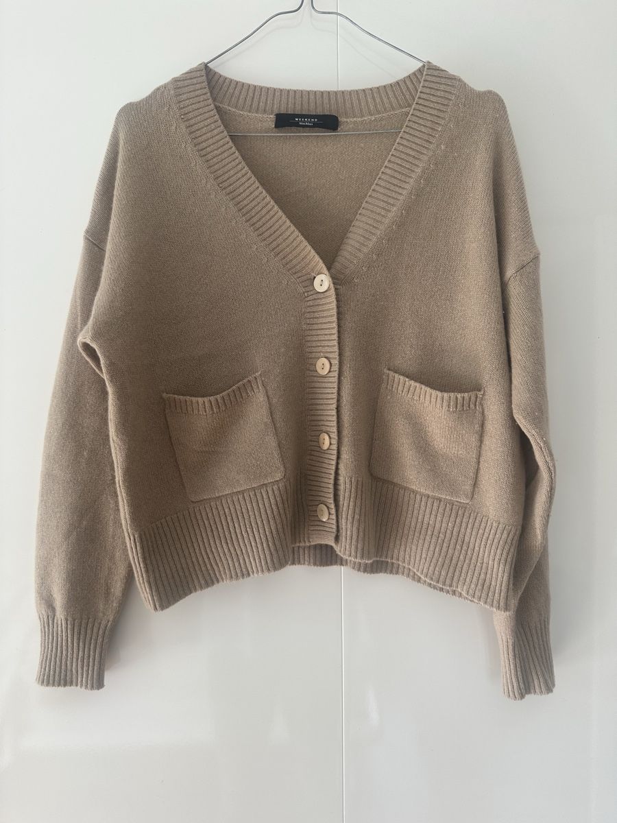 Max Mara Maglioni & Felpe: MaxMara beige cardigan 100% cashmere – Usato da Uster venduto da Monika_OB