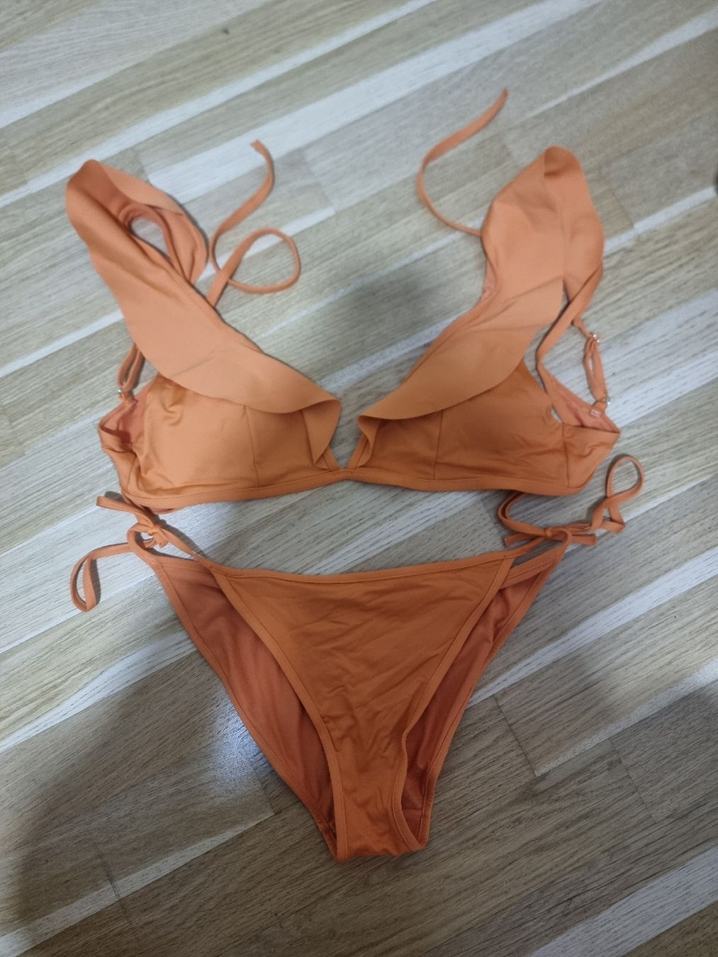 H&M Costumi da bagno & Bikini: Bikini von H&M – Nuovo (secondo la descrizione) da Affoltern am Albis venduto da Ebruli89