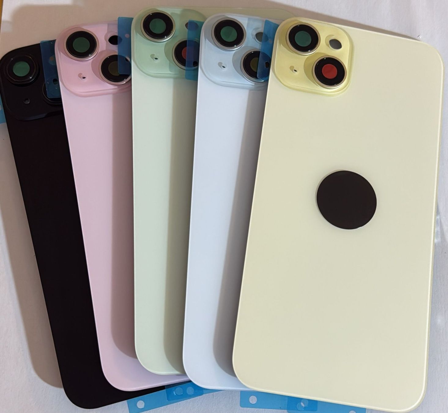 Apple Cover & Protezioni schermo: Coque arrière Iphone 15 plus . – Nuovo e nell'imballaggio originale da Leukerbad venduto da mig_8bbp