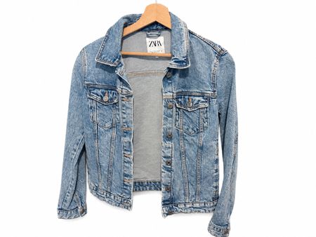 ZARA Jeansjacke hellblau Grösse S guter Zustand