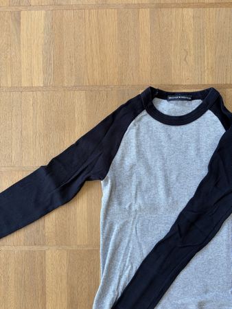 Brandy Melville Raglan Longsleeve, One Size