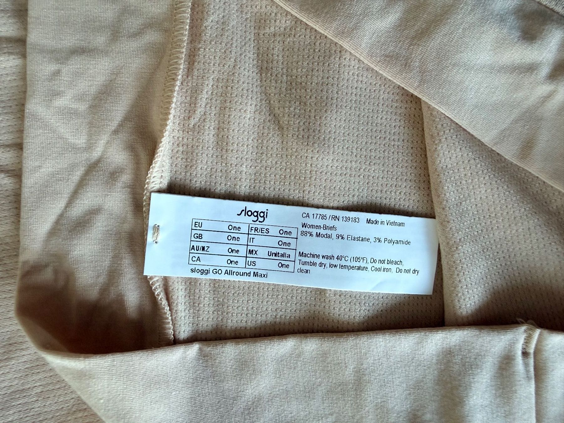 Sloggi Sonstige Unterwäsche: SLOGGI, Maxi Go Allround, One Size, 2 Stück in Hellbeige – Neu und originalverpackt aus Rudolfstetten von gst_g7xl 1