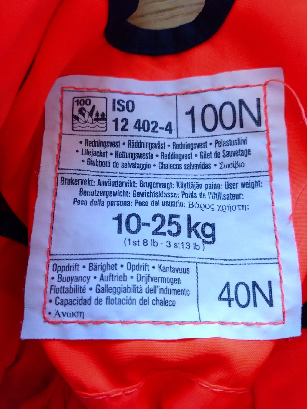 Helly Hansen Giubbotti di salvataggio: Schwimmweste Helly Hansen 10-25 kg #1 – Usato da Schenkon venduto da kkm2 2