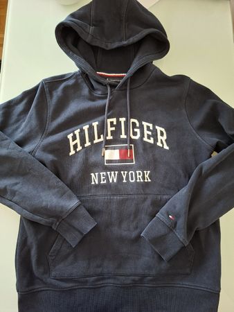 Hoodie Tommy Hilfiger bleu marine avec capuche et cordon