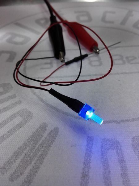 Componenti elettronici: Tower-LED 12V verkabelt, blau – Nuovo (secondo la descrizione) da Luzern venduto da Salefactory 1