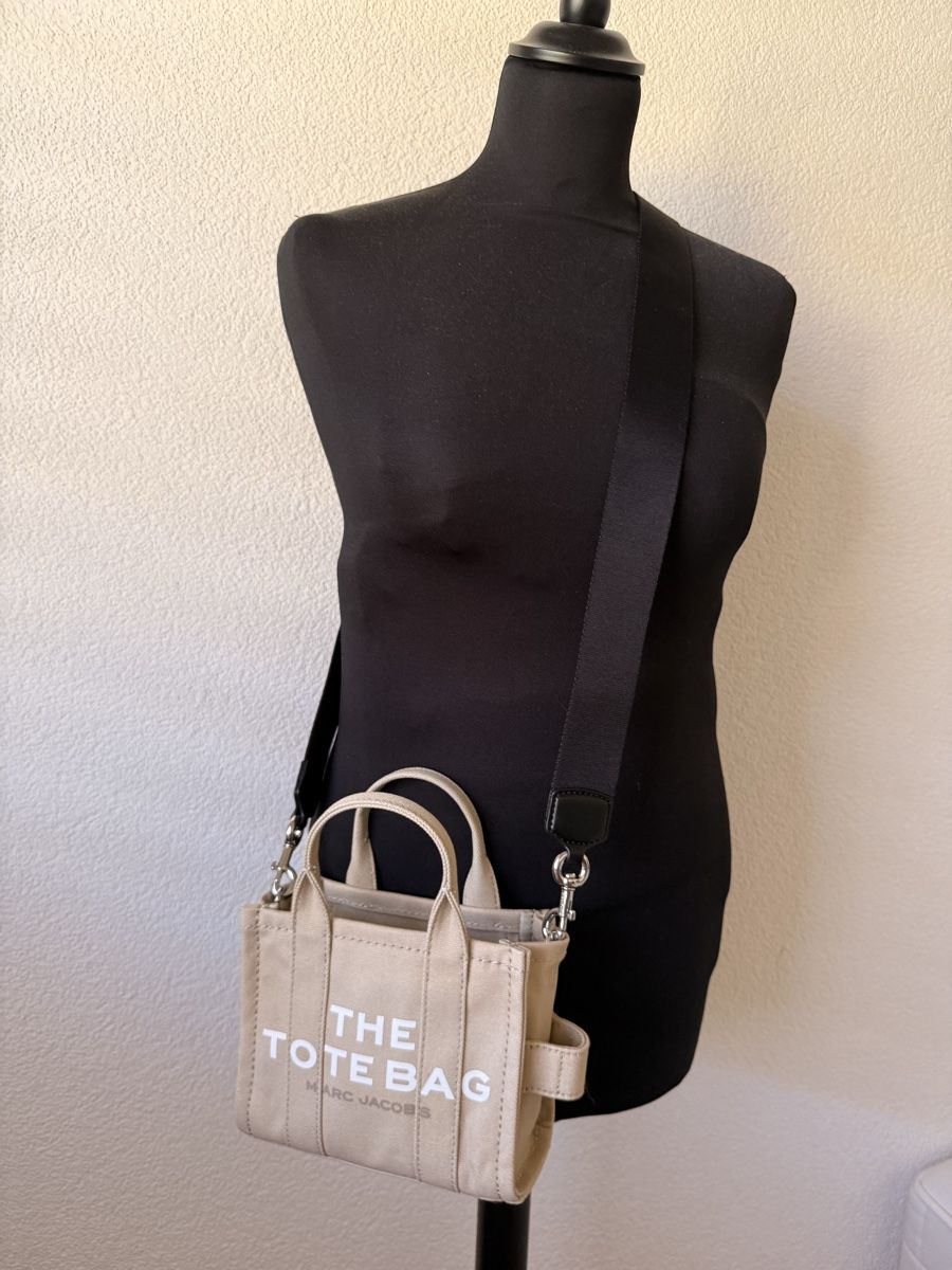 Marc Jacobs Borse: Marc Jacobs The Tote Bag mini beige – Nuovo (secondo la descrizione) da Sugiez venduto da Mlle_Bakets
