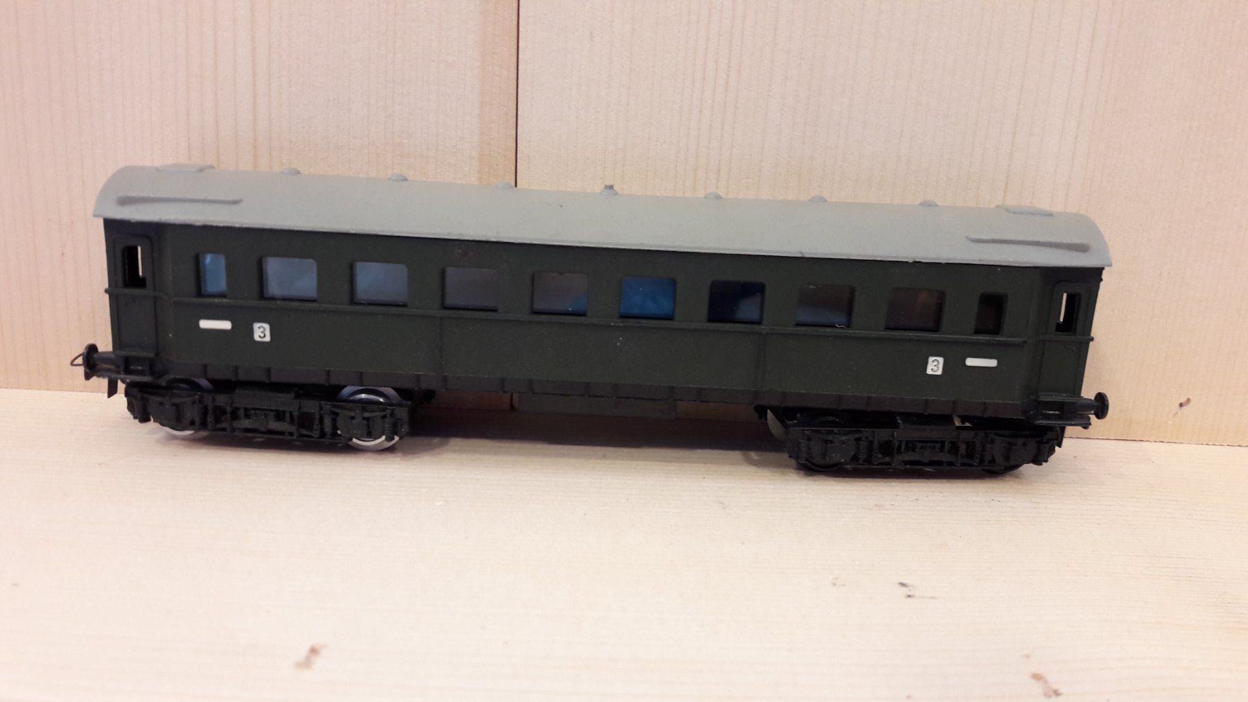 Modellini di ferrovie: Schicht HO DC : voiture 3ème classe – Usato da Buttes venduto da Cafe2005 1