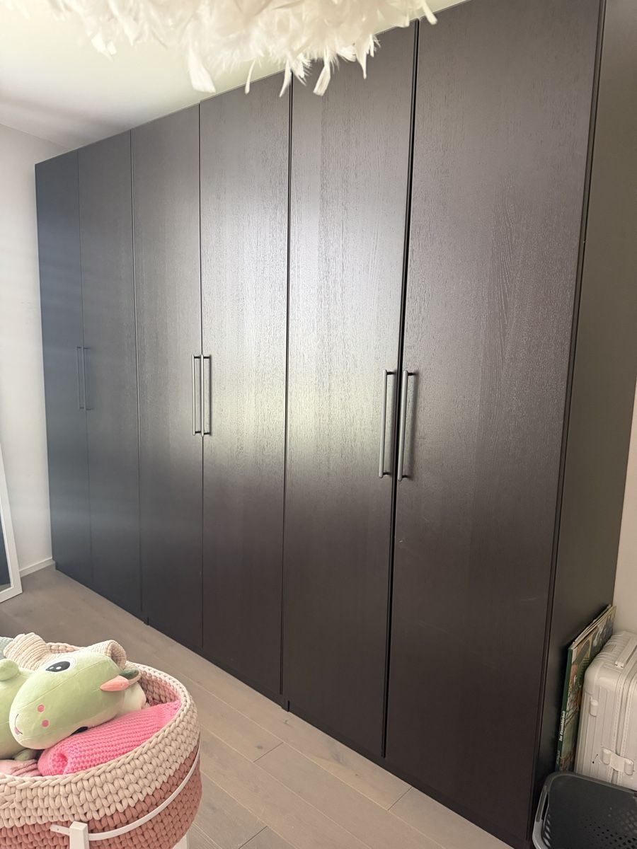 Armadi: grosser Ikea Schrank – Usato da Amriswil venduto da zan_vsq2