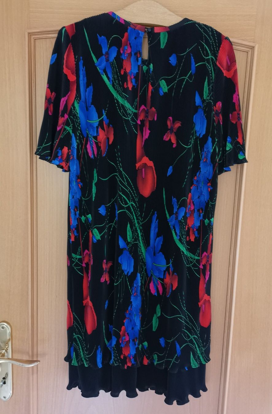 Robes: Plissée Cocktailkleid Gr 40 – D'occasion à Dornach par Hei50 1