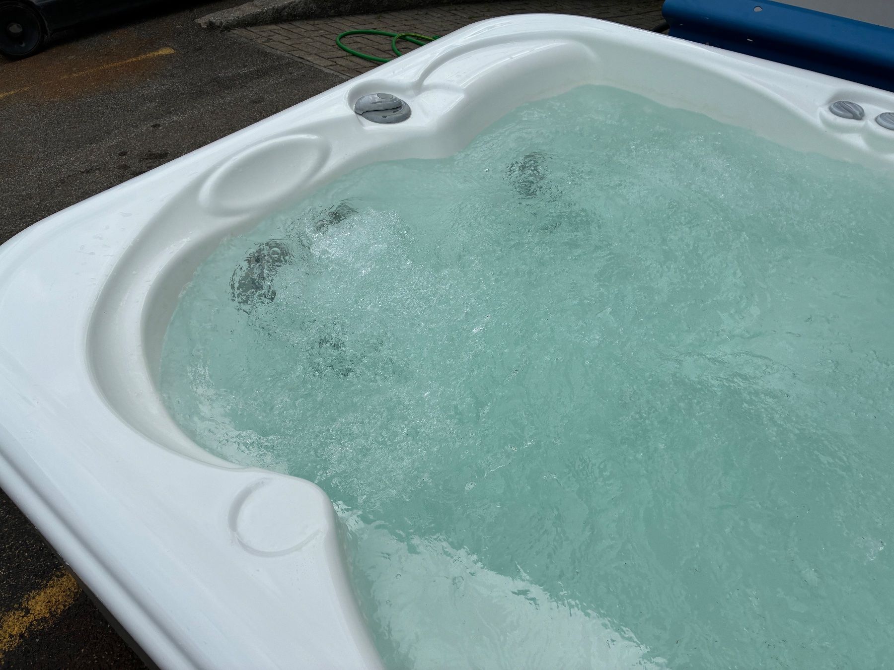 Whirlpool: Hotspring Whirlpool Jetsetter mit Garantie – Usato da Oensingen venduto da Spaoutlet-Oensingen 4