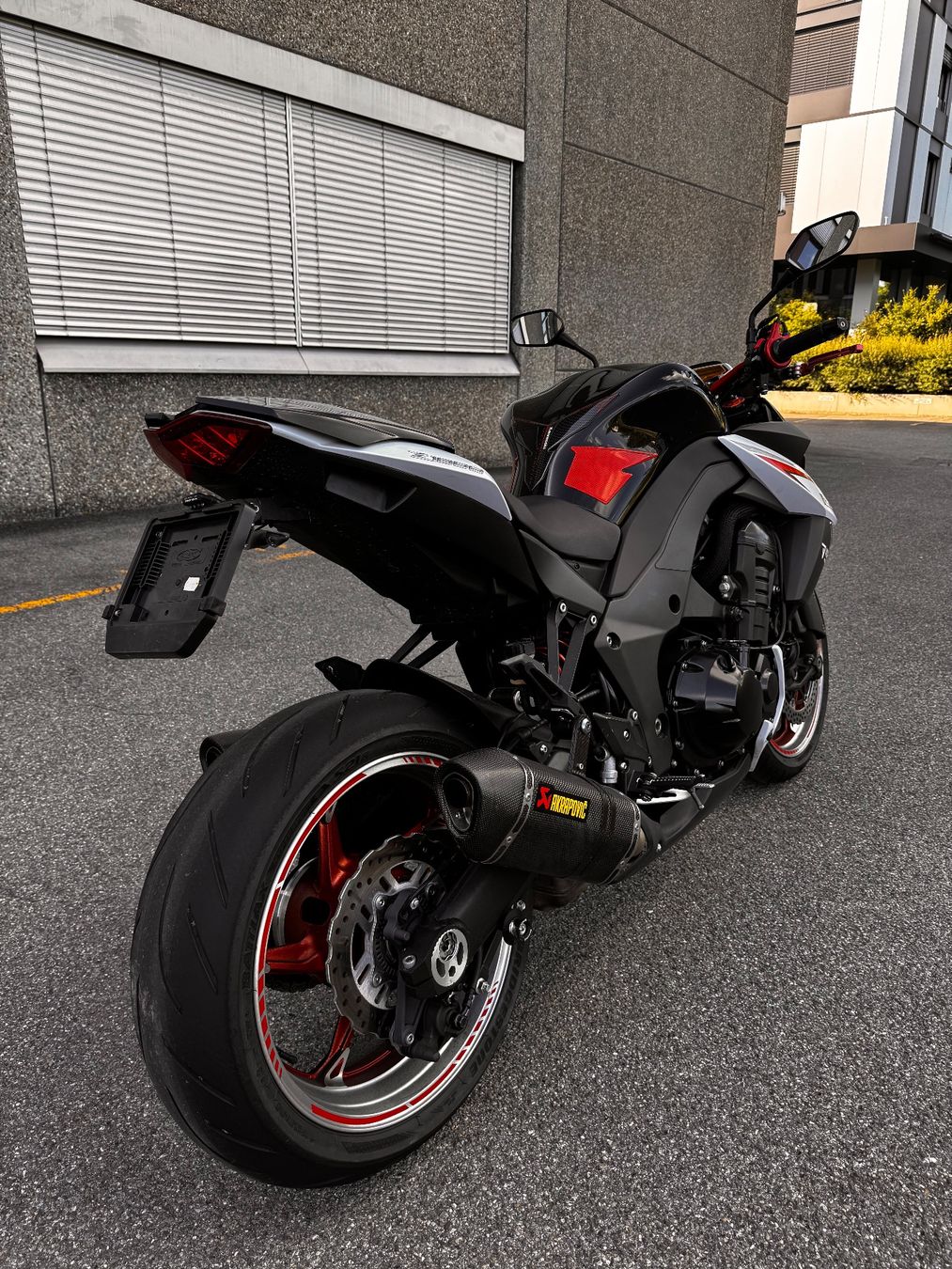 Kawasaki Strada: Kawasaki Z1000 frisch Mfk 24.06.26 – Usato da Zürich venduto da libing 4