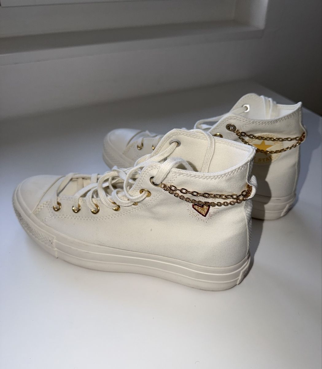 Converse Damenschuhe: Converse Chuck Taylor All Star Sneaker High Gr. 42 – Neu (gemäss Beschreibung) aus Grosswangen von koko_33 1