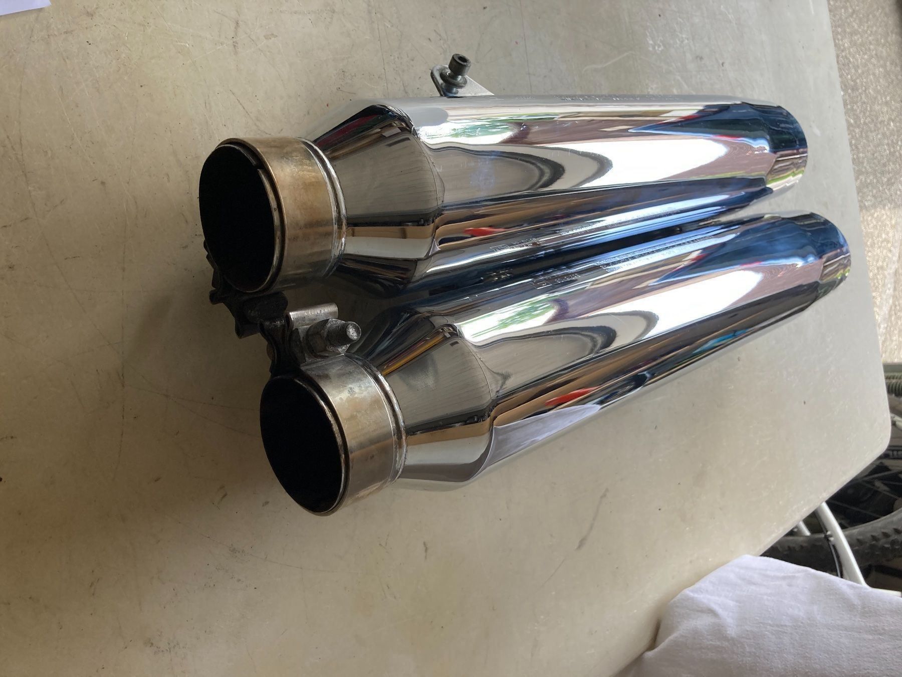 Harley-Davidson Tutti i ricambio per moto: Harley Davidson Auspufftöpfe V Rod – Usato da Schötz venduto da Harley35 3
