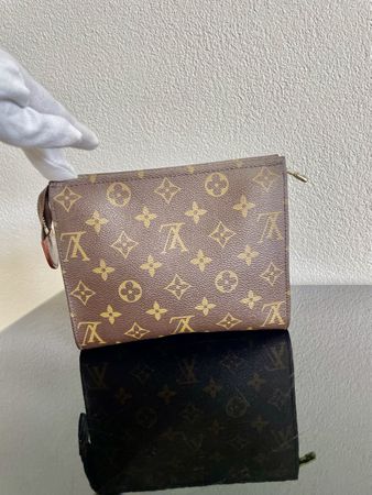 Authentic LOUIS VUITTON Monogram Toiletry Pouch