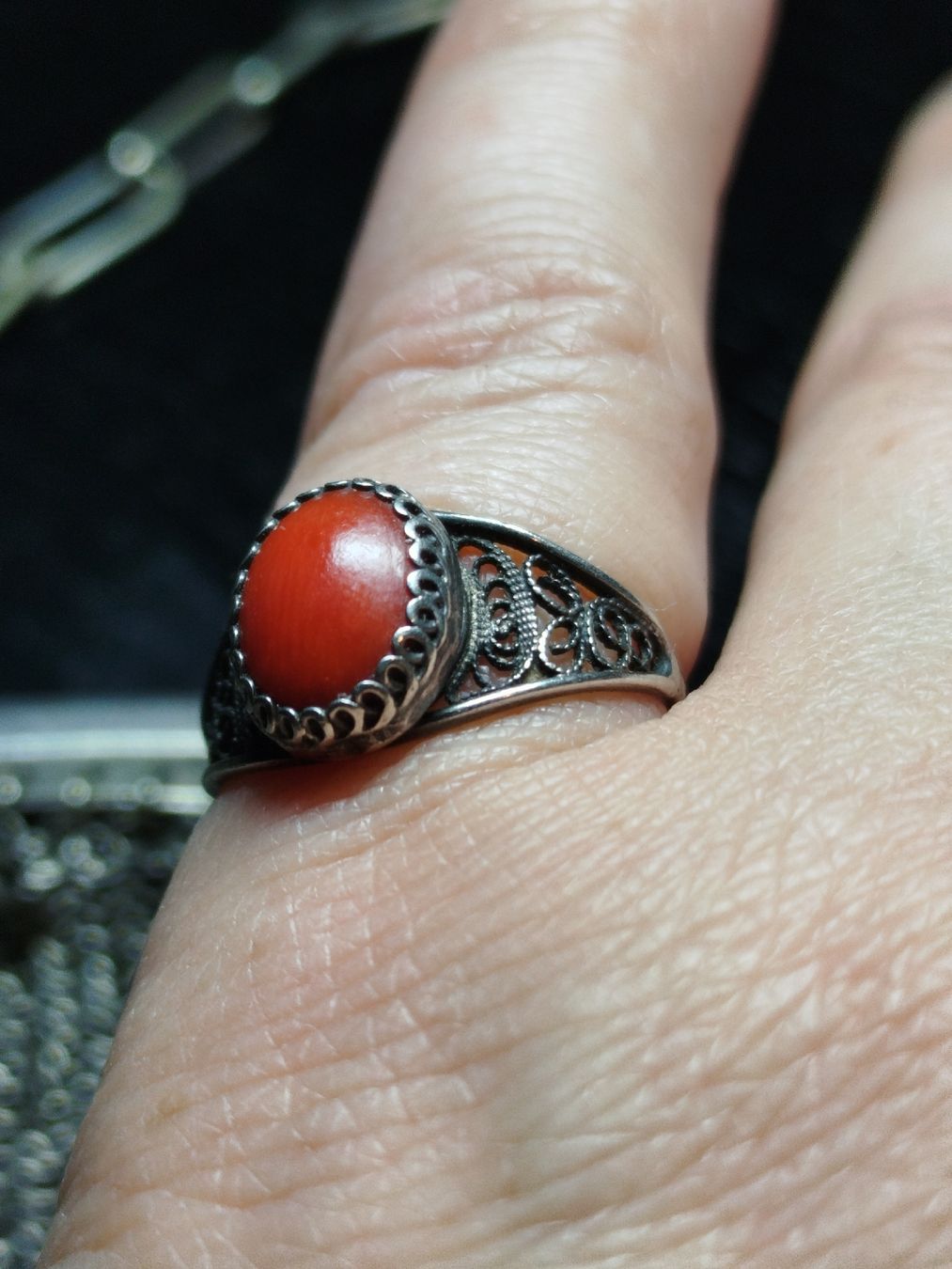 Ringe: Silberring mit Koralle, teuerste Farbe "Boule Blut "Gr. 52,5 – Gebraucht aus Rupperswil von Annet.Dann888 5