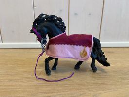Schleich Pferd mit Zubehör 